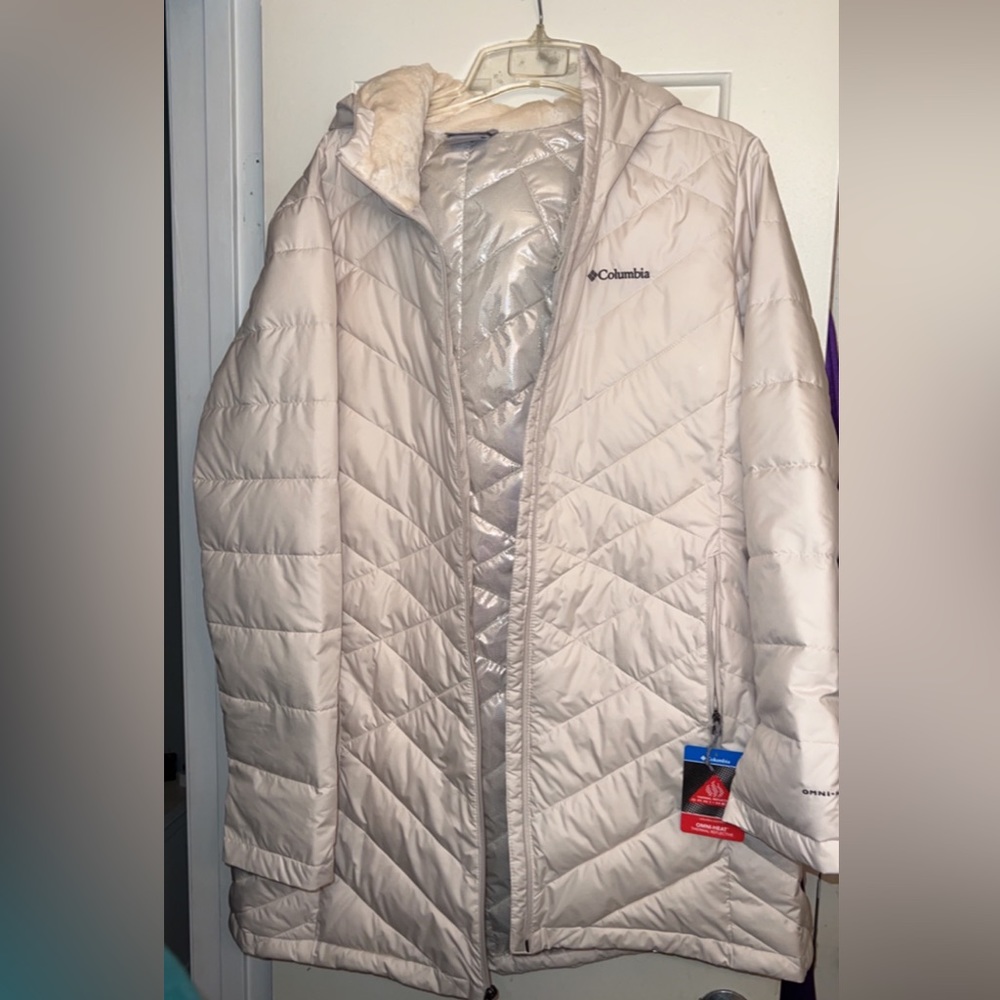 women’s white Columbia coat